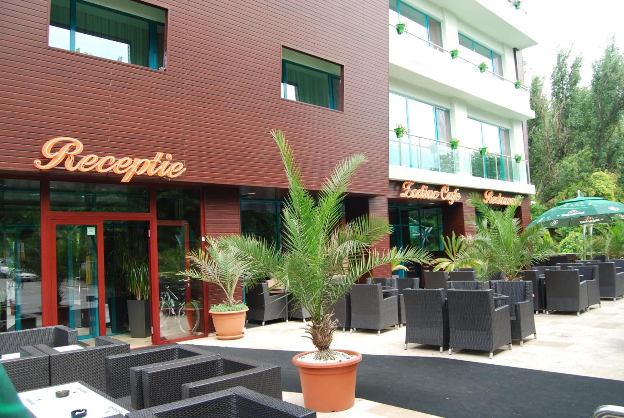 Hotel Zodiac Constanta Exterior photo